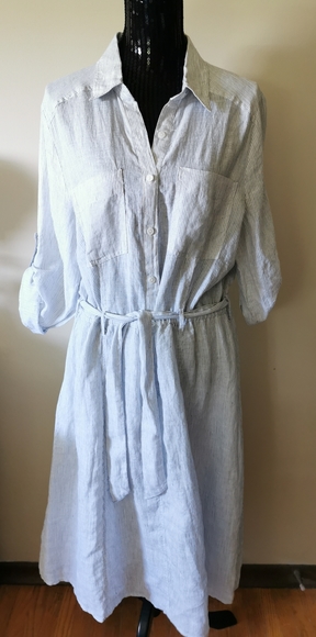 Max Studio Dresses & Skirts - Max Studio White & Blue Pinstriped Dress Size XL
